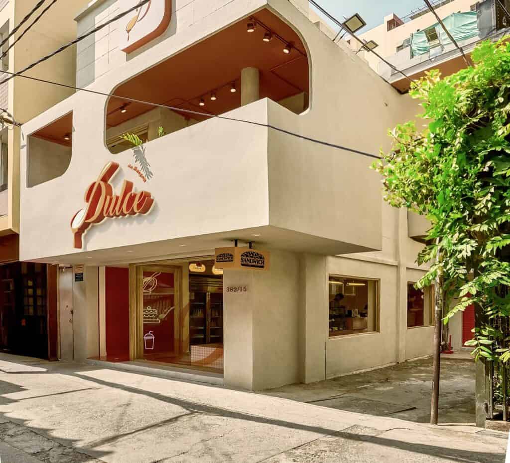 Dulce de Saigon bakery storefront at 382/15 Nguyen Thi Minh Khai, Ban Co Ward